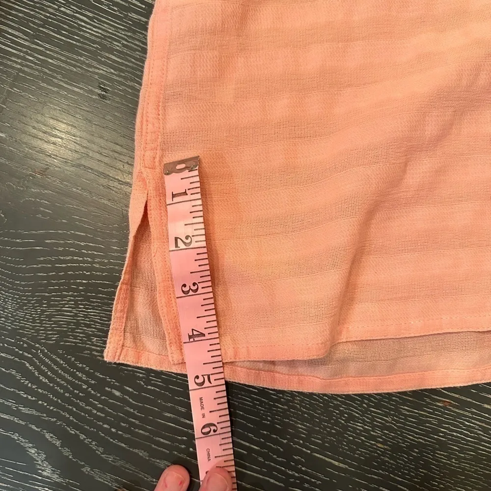 TOMMY Bahama lightweight button cotton down top size small - Image 8