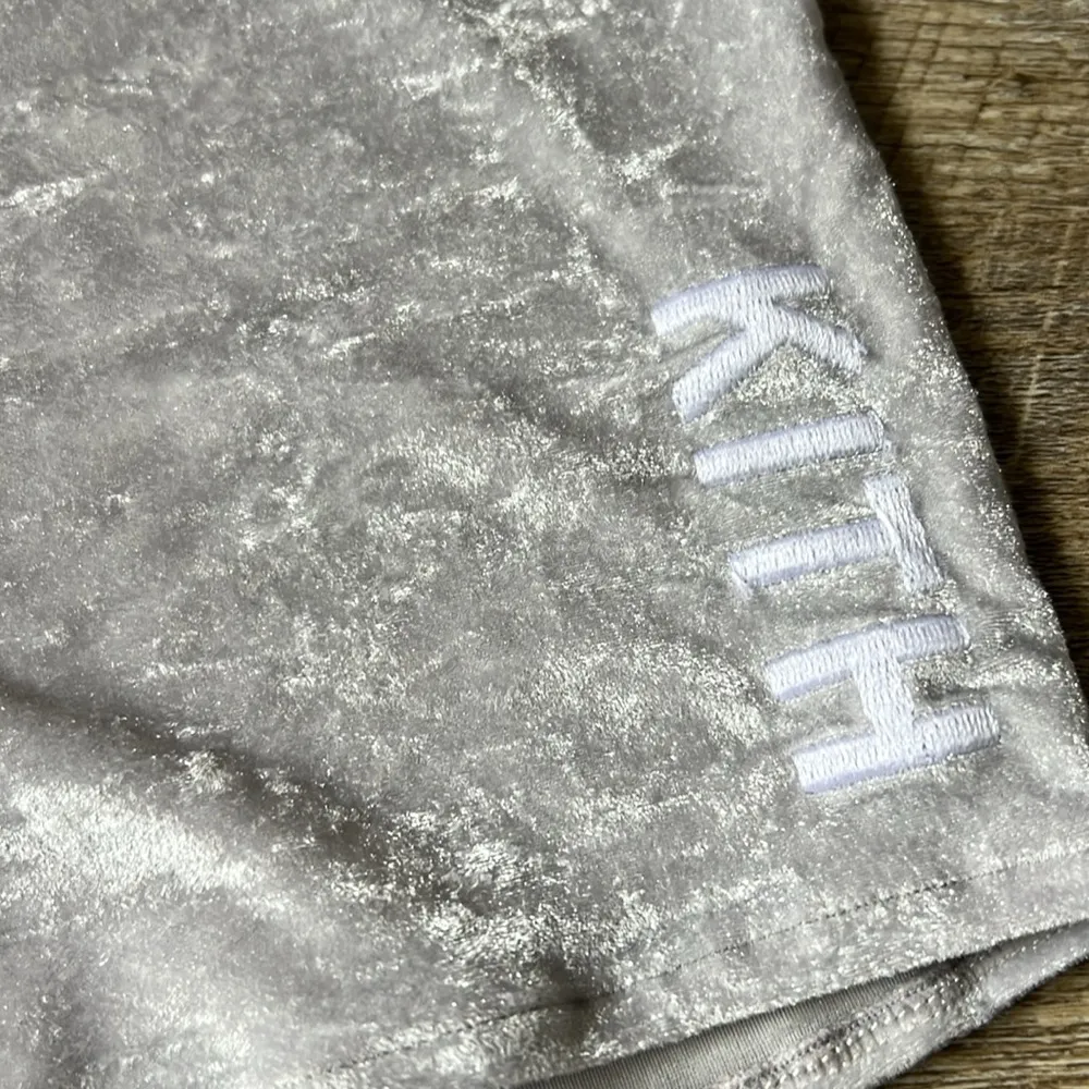 Kith Frankies Bikinis Gray Crushed Velvet Logo Shorts Size XS - Image 3