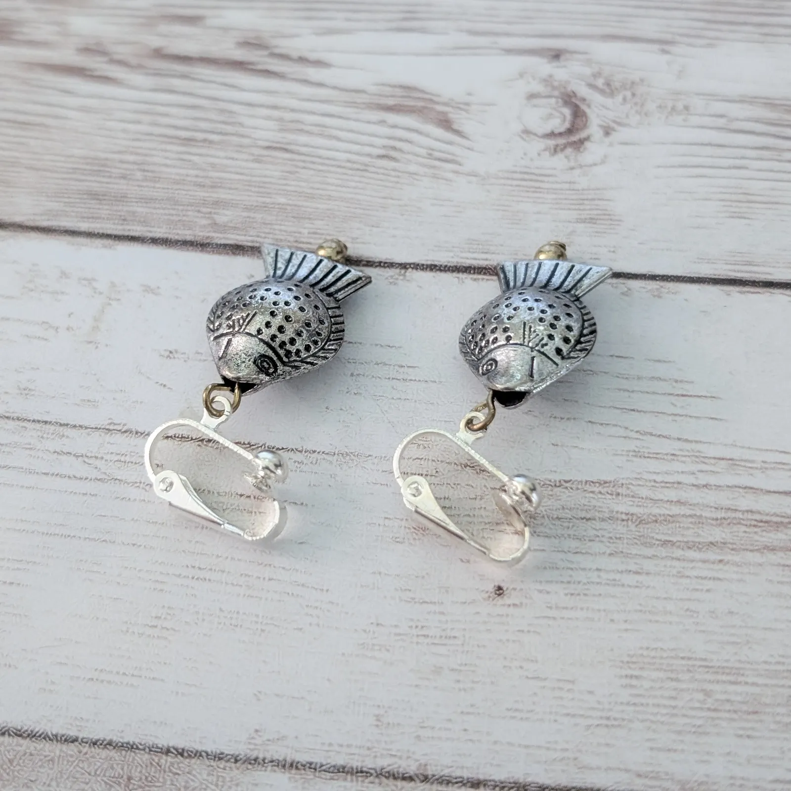 Vintage Clip On Earrings Fish Dangle Statement Silver - Image 5