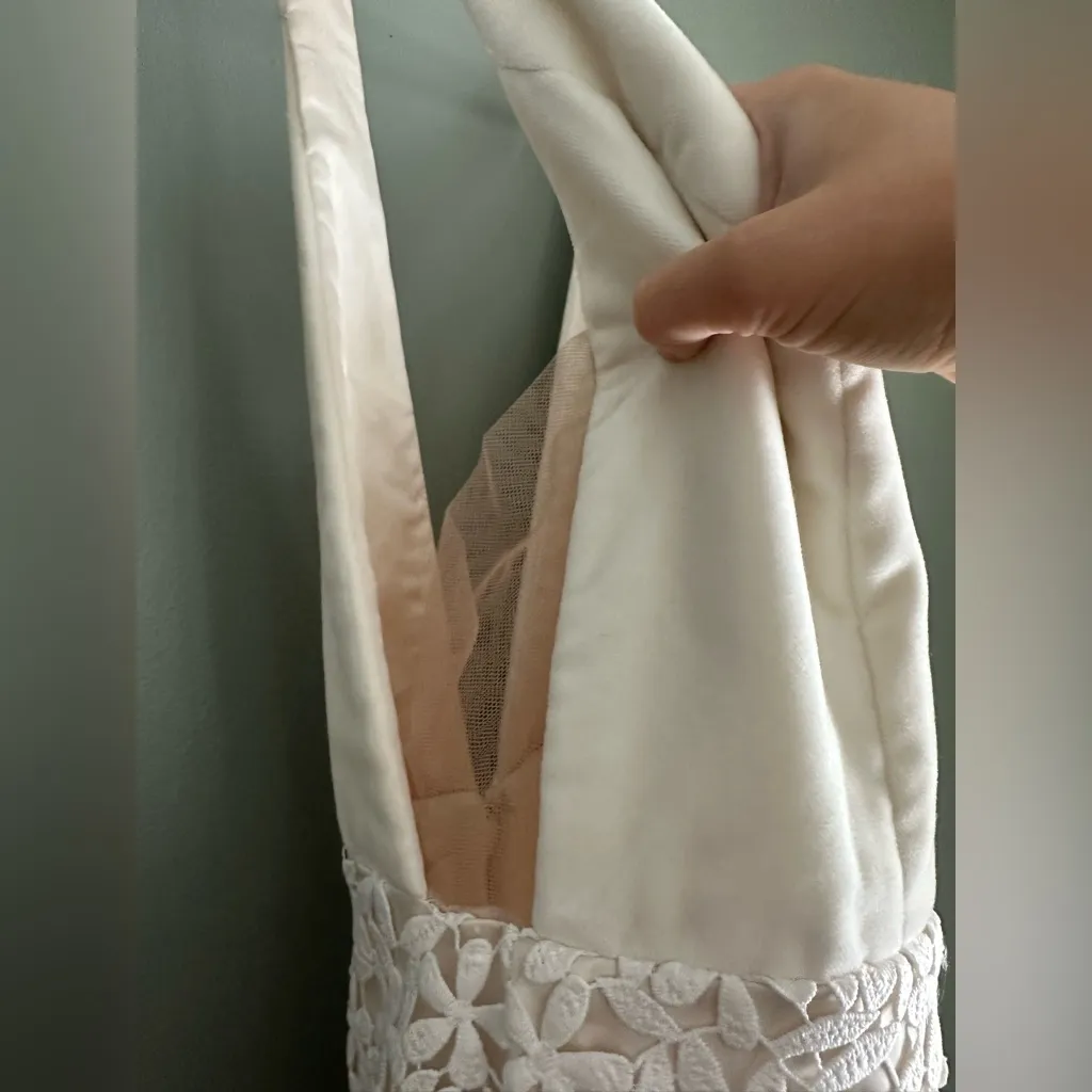 LAUDAE Lupine Velvet and Floral Lace Fit and Flare Wedding Dress Size US 6 White - Image 9