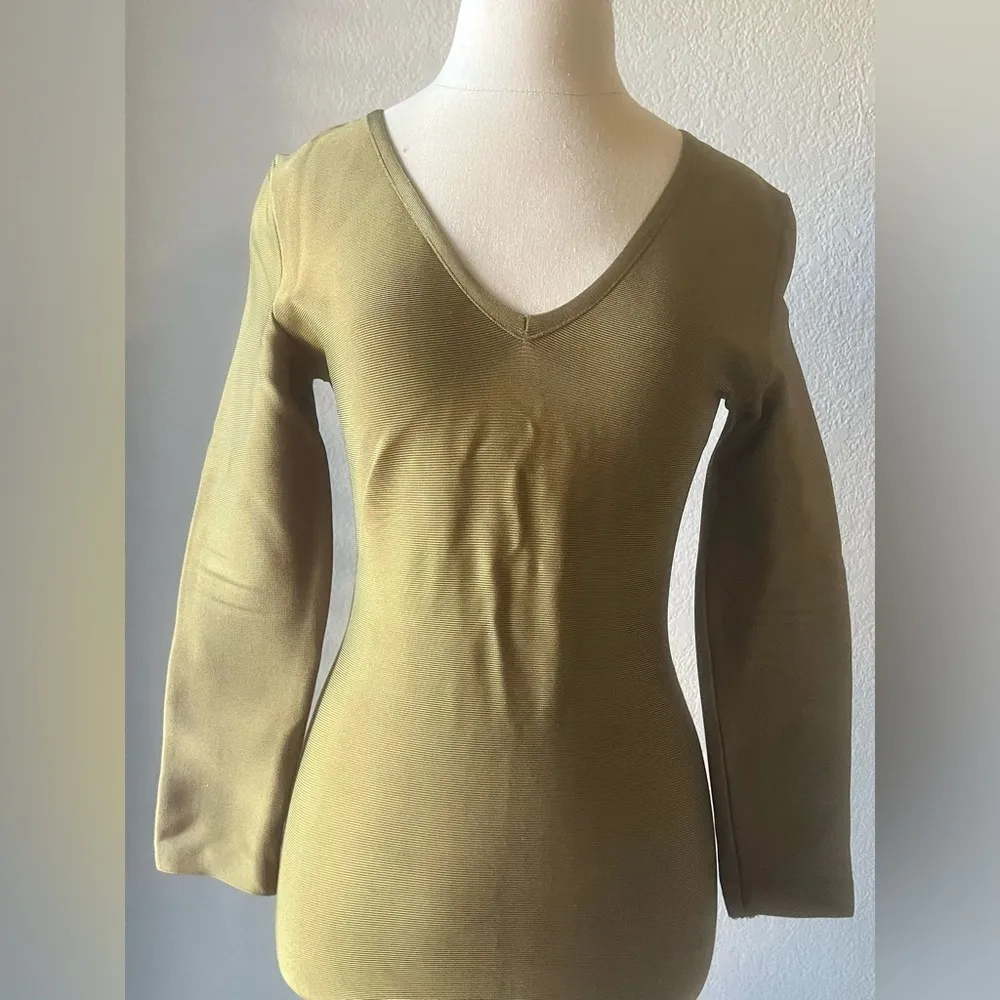 Women's Sage Green Knit Bodycon Dress Size L Long Sleeve V - Image 4