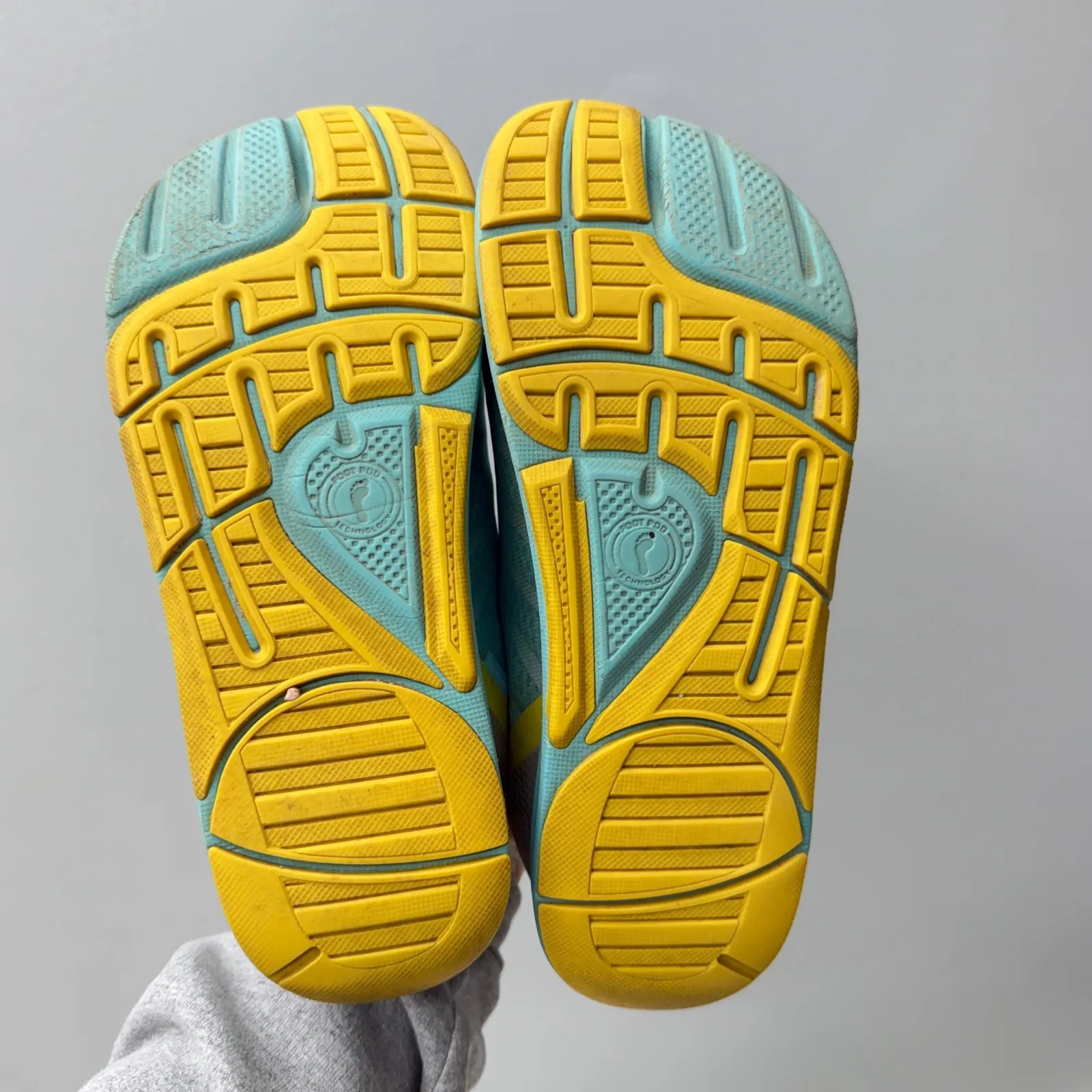 Altra Intuition 2 zero drop foot shaped athletic running shoes women's 7.5 Blue - Image 8