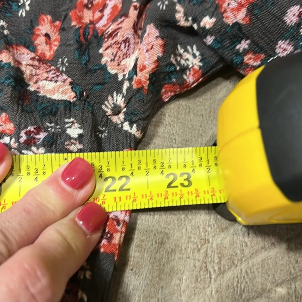 MASON & BELLE Caseey Tassel Detail Floral BOHO Relaxed Top Multi-Colored Sz L - Image 5