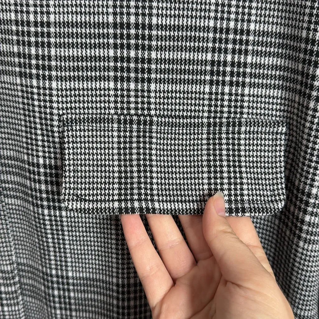 Serra Women’s Oversized Black/White Checkered 2-button Front Closure Blazer sz L - Image 6