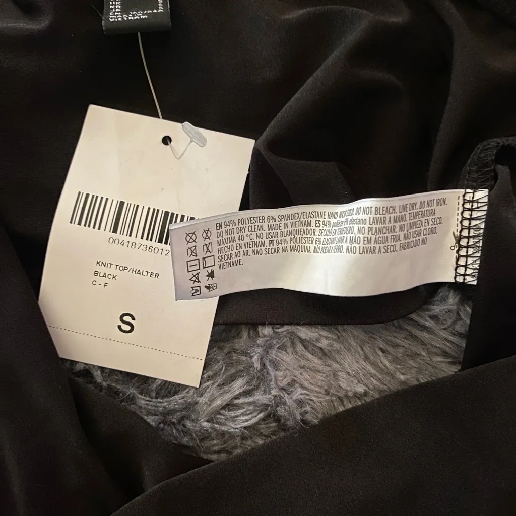 Elegant Black Women's Halter Cowl Neck Open Back Crop Top - Image 4