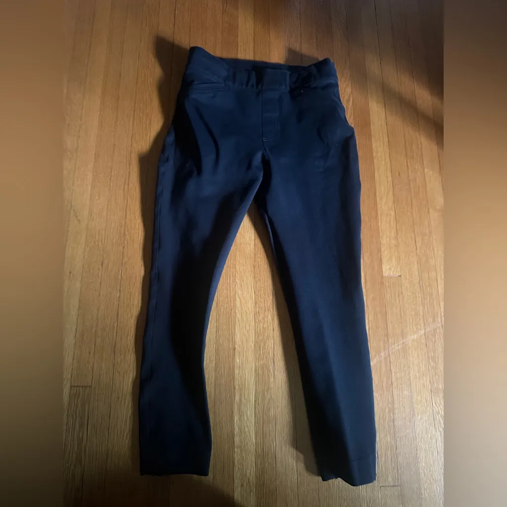 Spanx Ponte Ankle Trouser Pant in Classic Black, Size M - Image 4