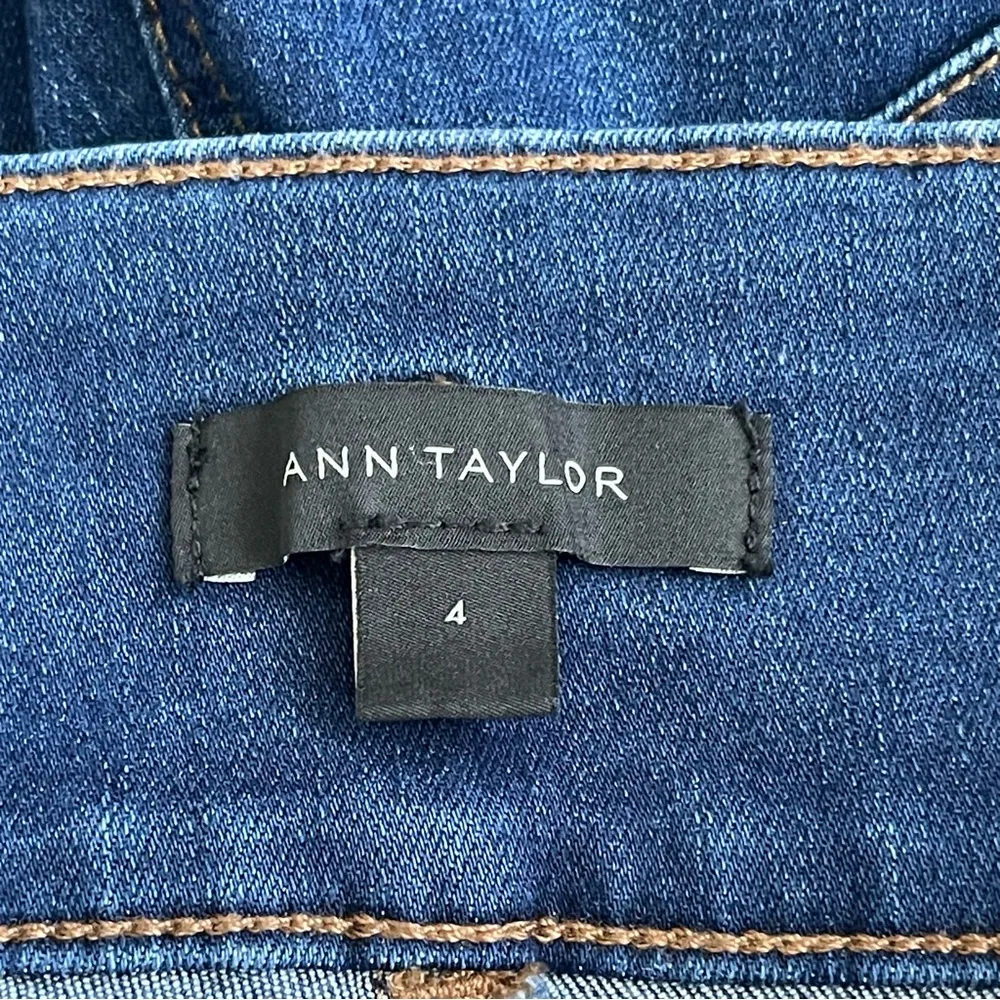 Ann Taylor The Skinny Sculpting Pocket High Rise Jeans Women’s Size 4 Blue Denim - Image 9