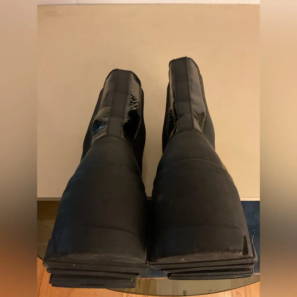 Steve Madden Black leather Platform Chelsea Boots size 10 - Image 3