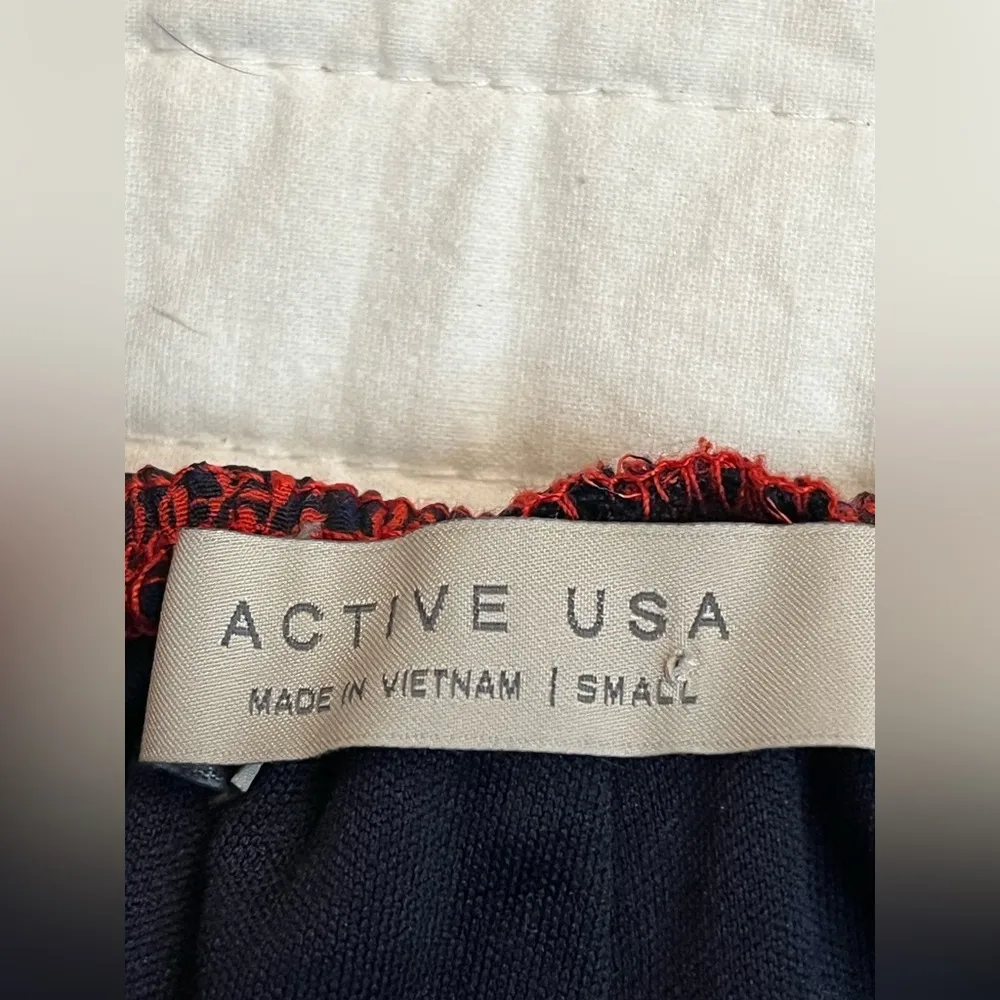 Active USA navy and red floral print romper nwot - Image 5