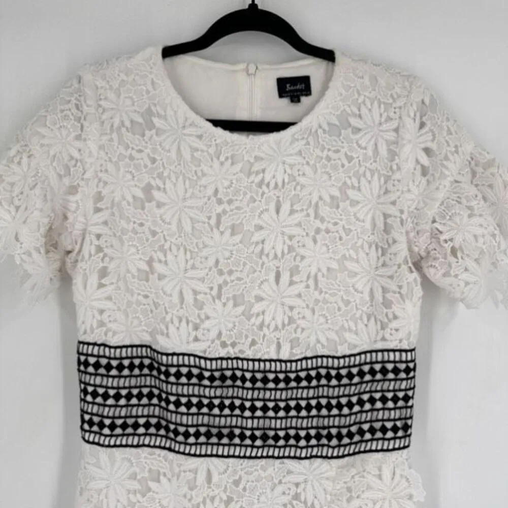 Bardot Reese White Floral Crochet Lace Dress Size 10 Party Dress‎ Up Black White - Image 5