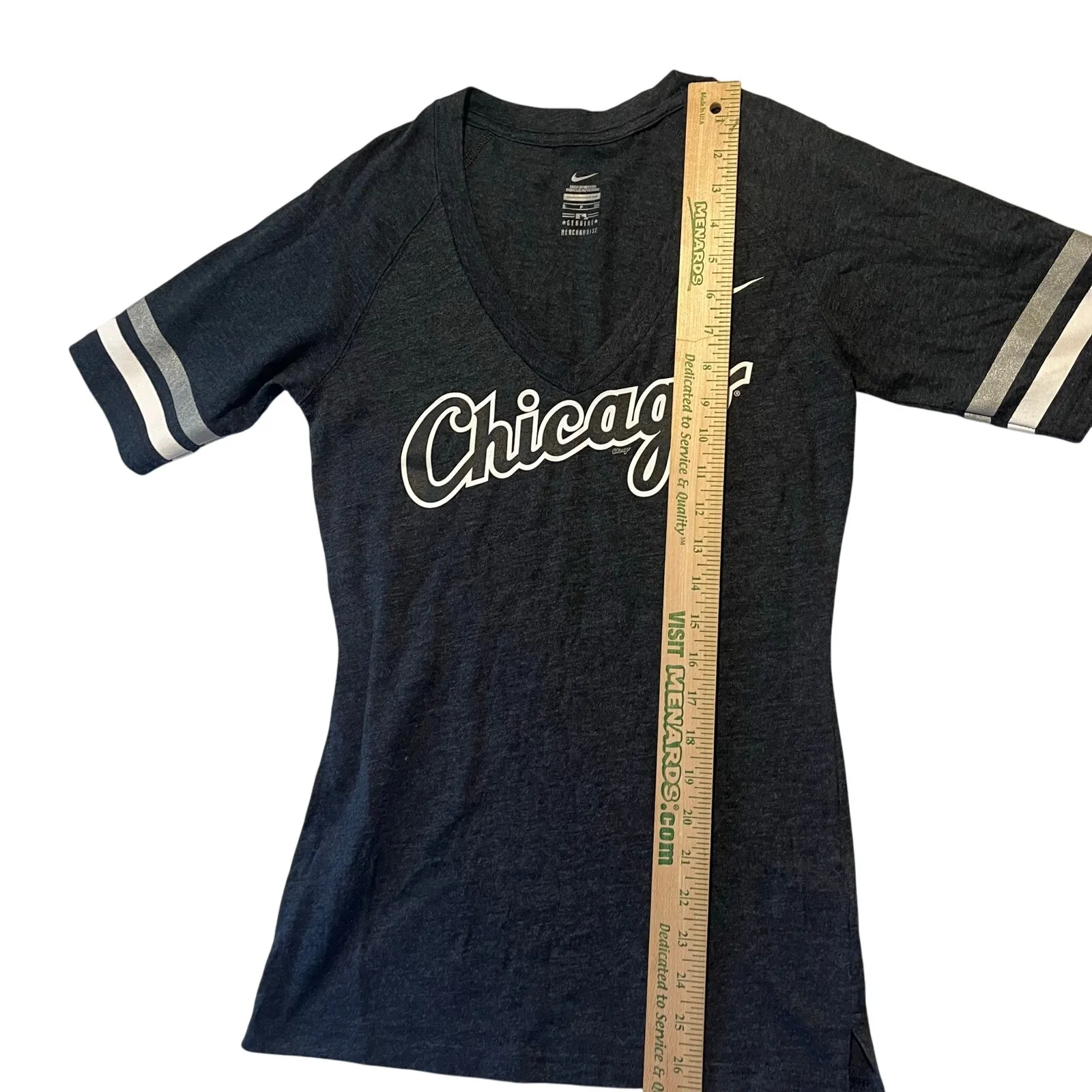 Nike Women's S Chicago White Sox Baseball V-neck‎ Tee Gray Sporty Athletic - Image 6