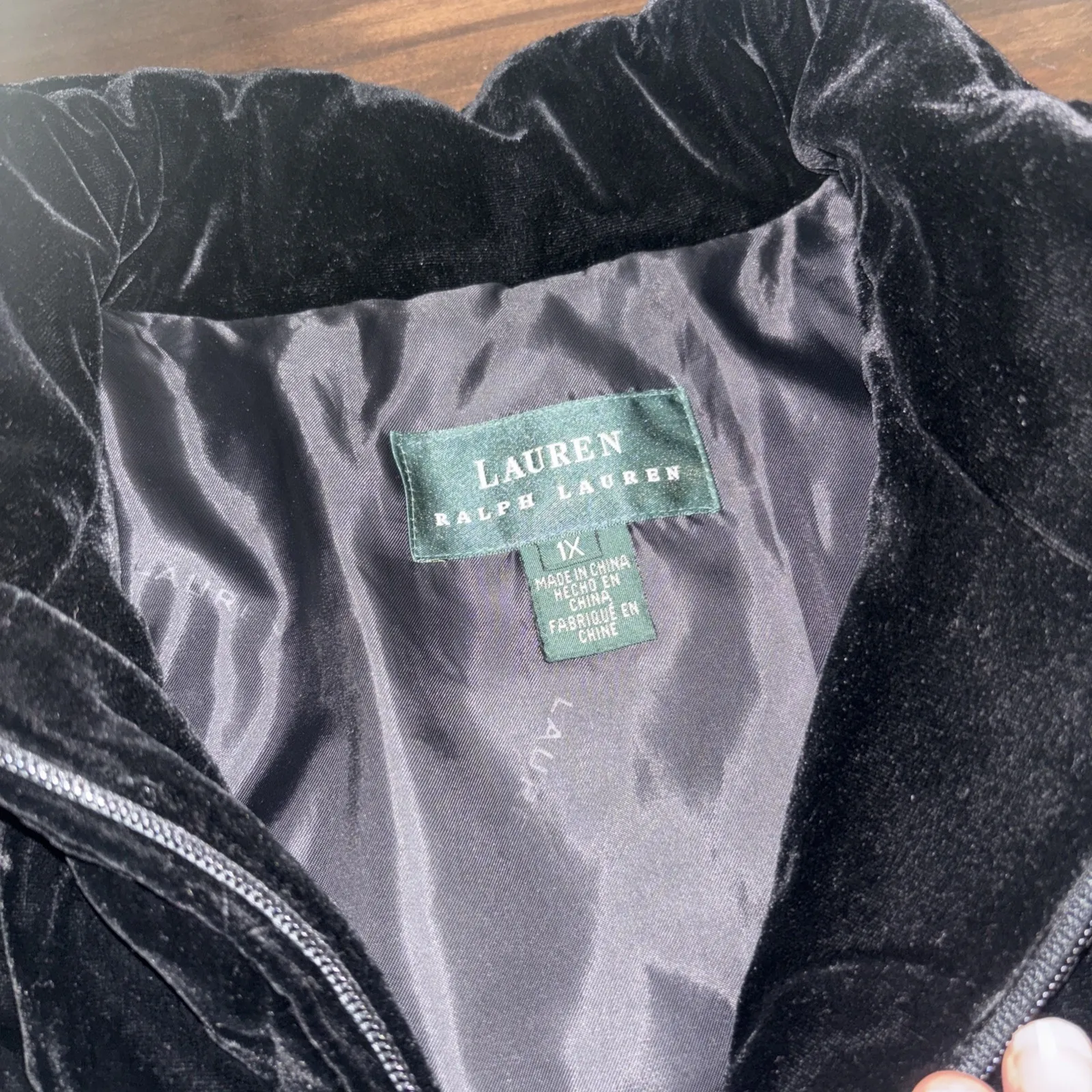 Lauren Ralph Lauren Women's Silk Blend Velveted Quilted Jacket M Full Zip 1X Black - Image 2