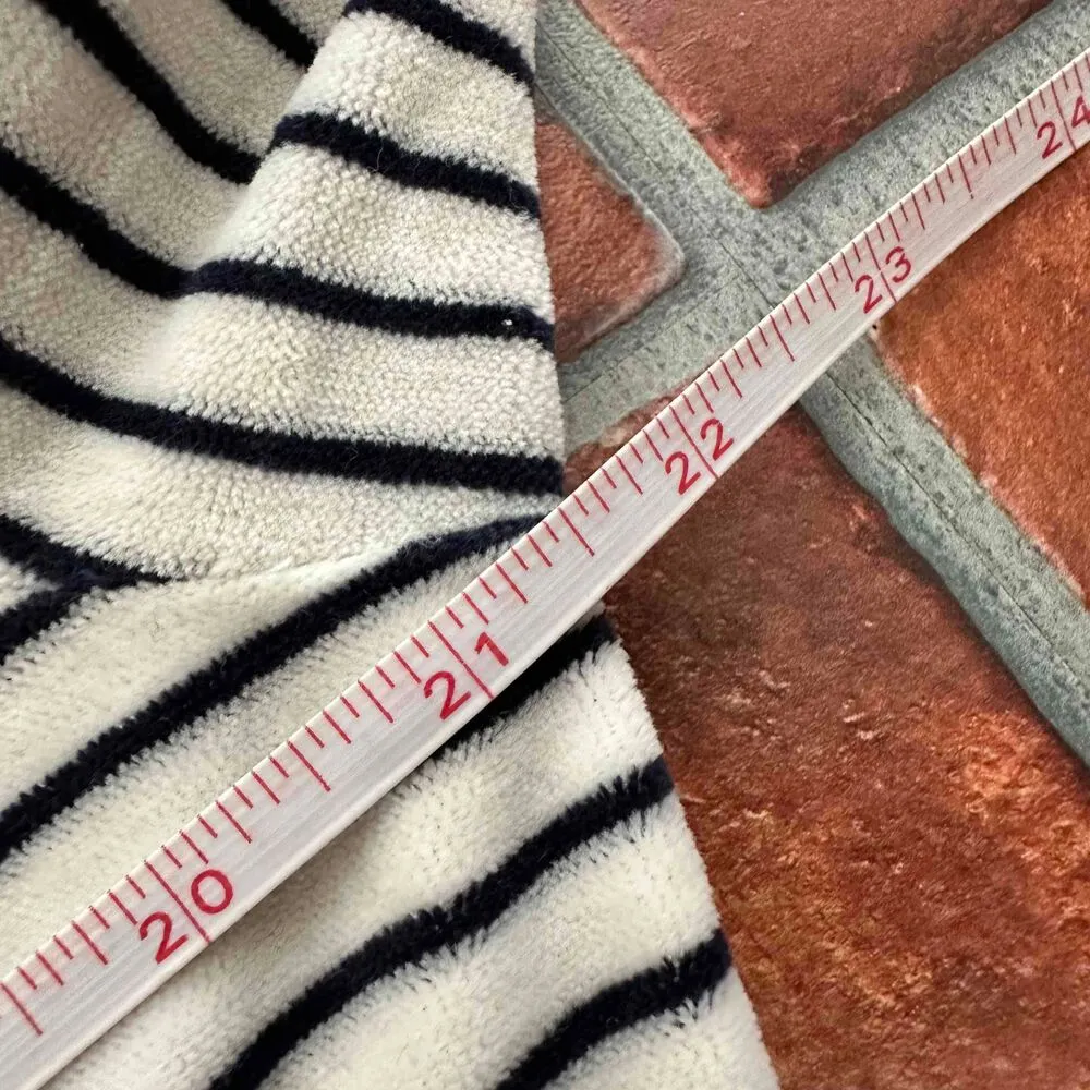 St John Sport Full Zip Knit Jacket Size Small - Image 9