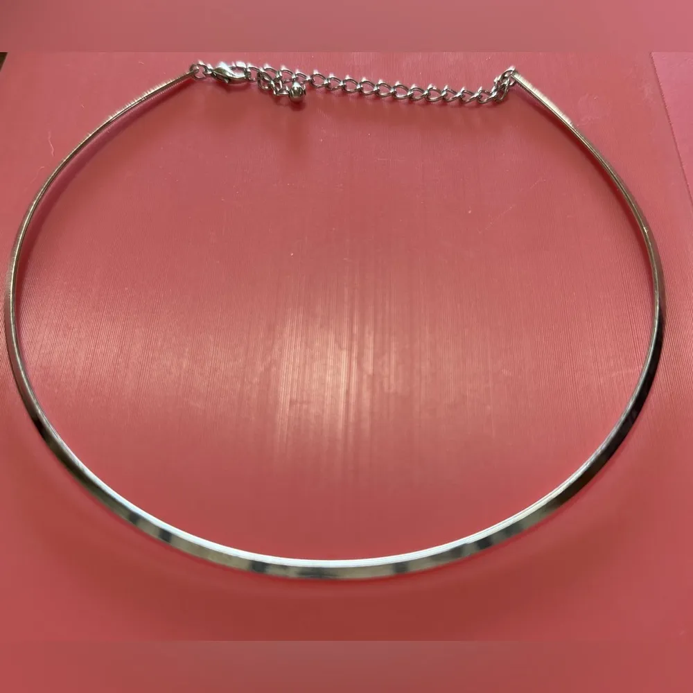 Silver Choker Necklace - Image 4