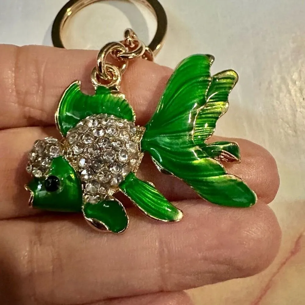 Green rhinestone fish keychain Gold - Image 2