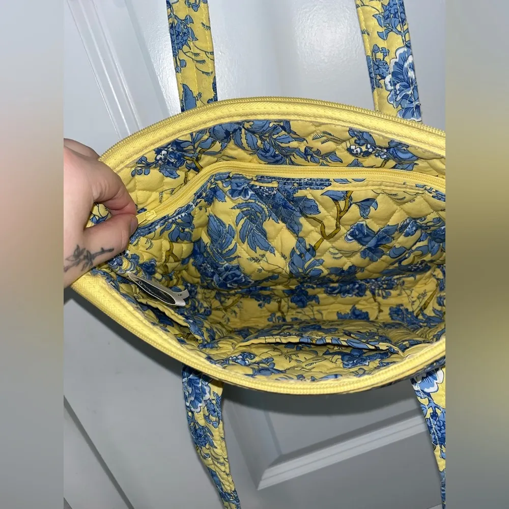 Americana by Sharif Vintage Retired Yellow/Blue Floral Fabric Zipper Closure Bag - Image 6