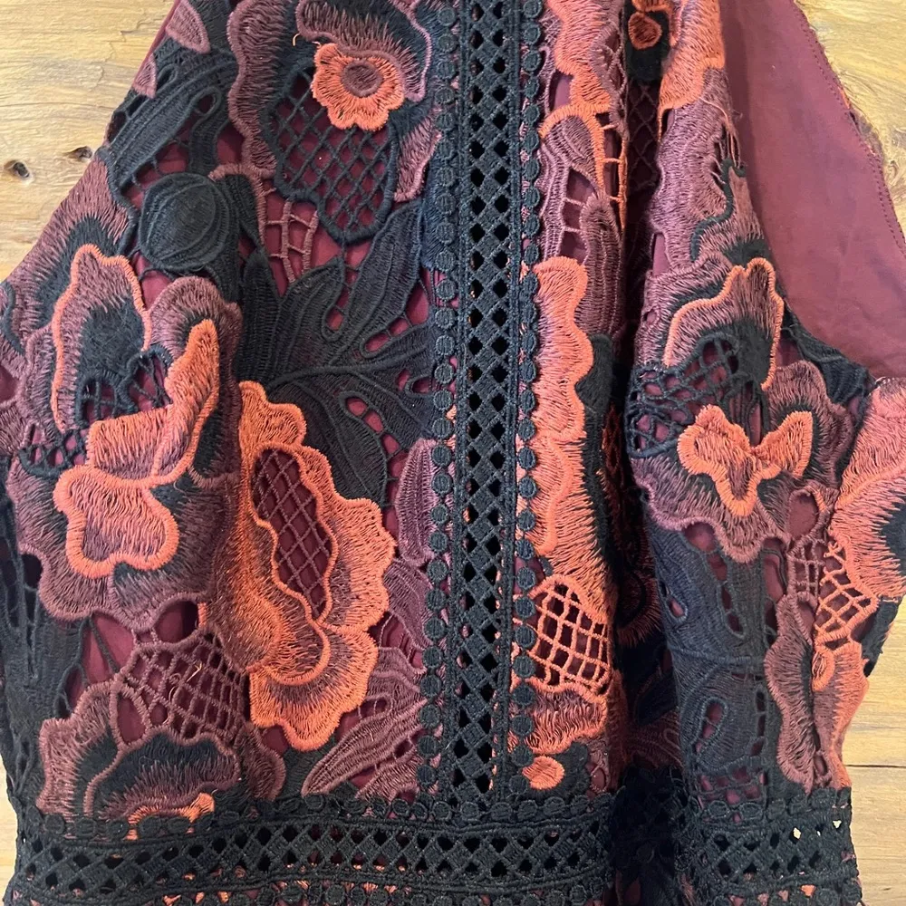 Alexia Admor Burgandy Lace Midi Sheath Dress - Image 5