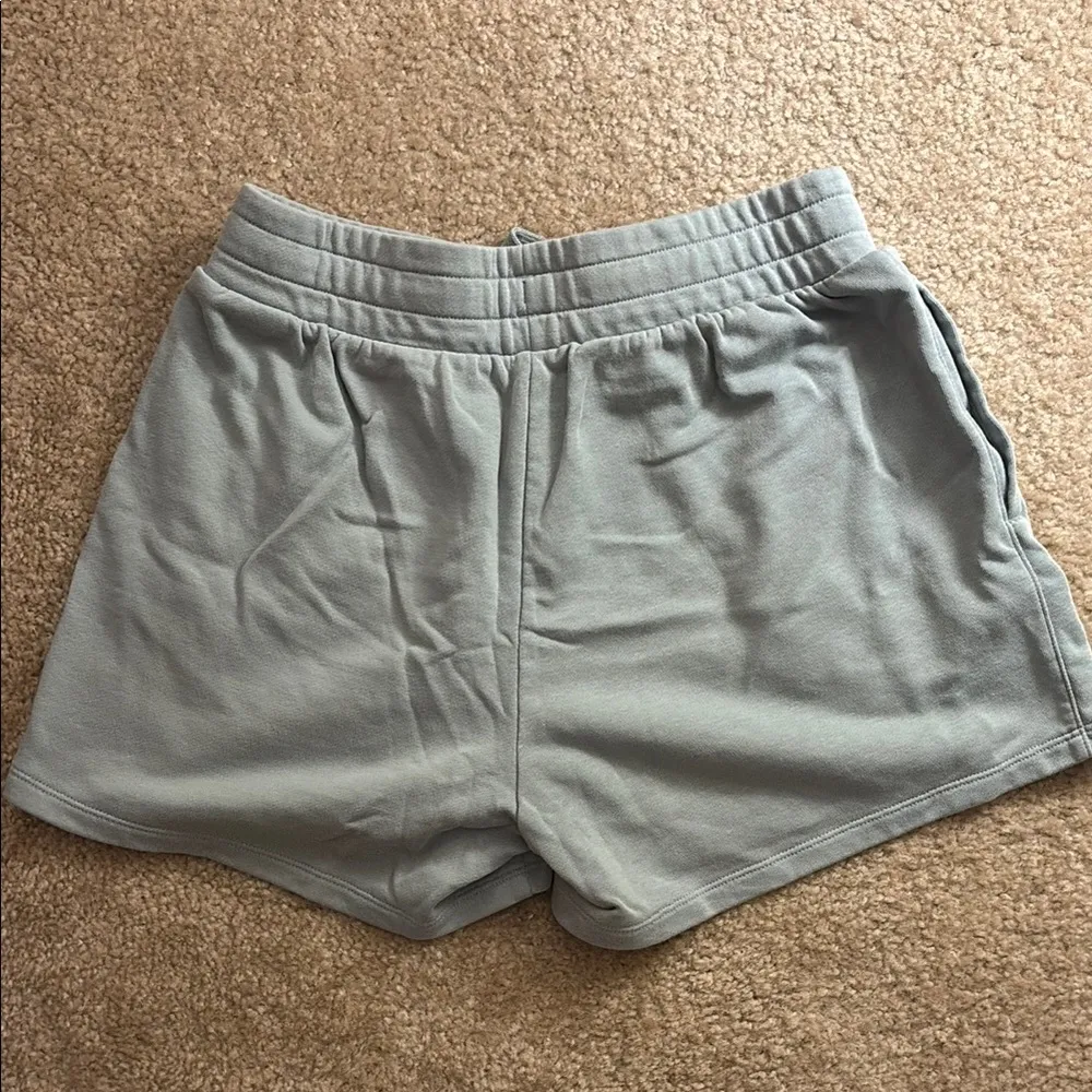 Under Armour Women's Shorts - Image 2