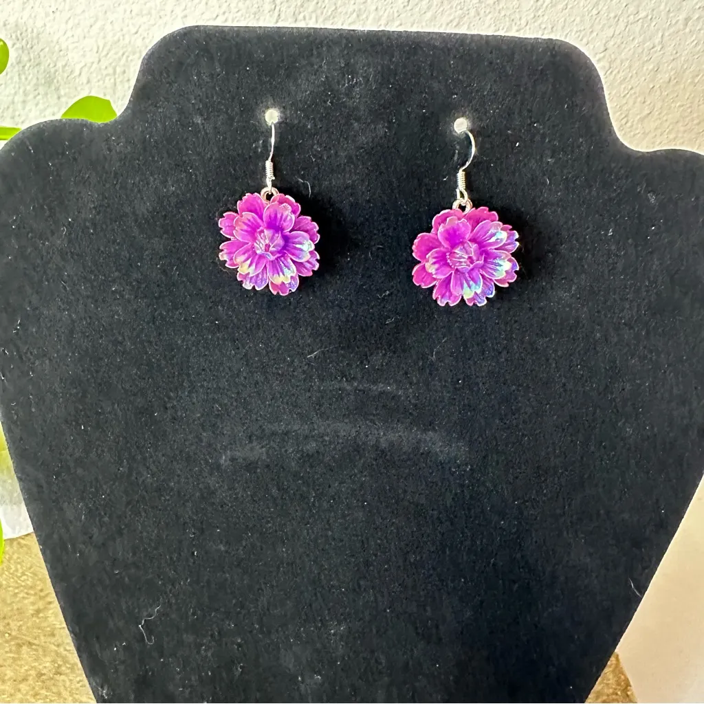 Purple Hawaiian Flower Earrings - Image 4