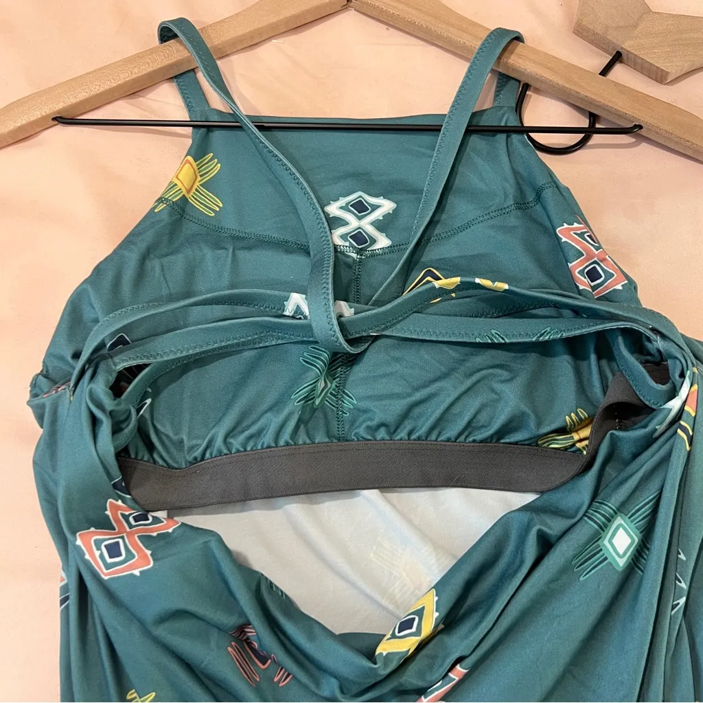 Patagonia Sliding Rock Dress Soft Stretch Printed Cowl Open Back‎ Shelf Bra L - Image 11