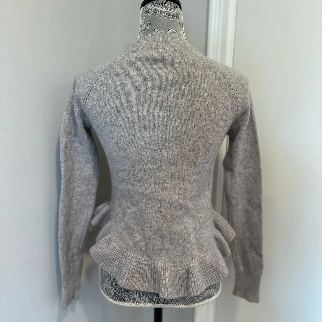 Ann Taylor Sz:M Wool Cashmere Gray Ruffle Hem Pullover Crew Neck Sweater. - Image 2