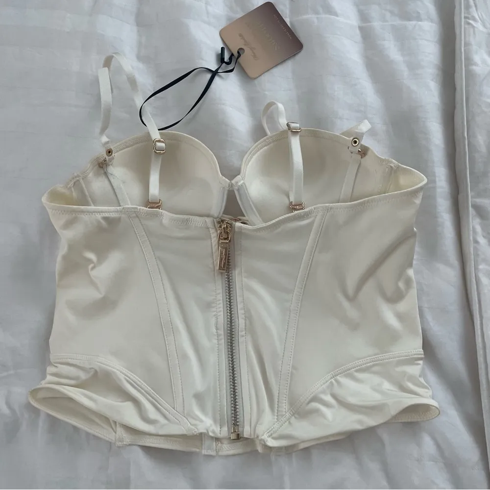 BRAND NEW AGENT PROVOCATEUR BUSTIER TOP! Size XS - Image 4