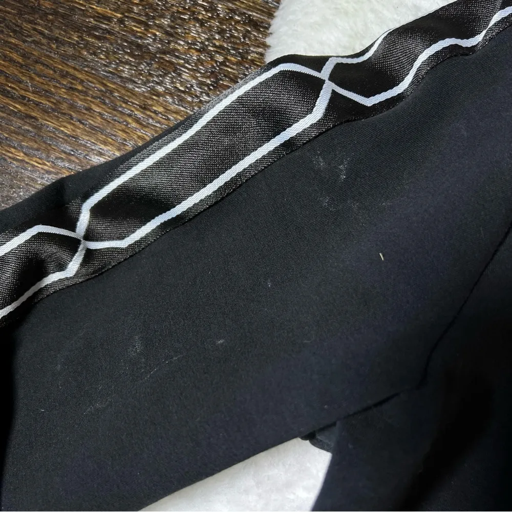 Hunter for Target Black Embossed Logo Crewneck Sweatshirt - Image 4