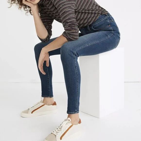 NEW‎ Madewell 10" High-Rise Roadtripper Supersoft Jeans in Playford Wash, 26 - Image 3