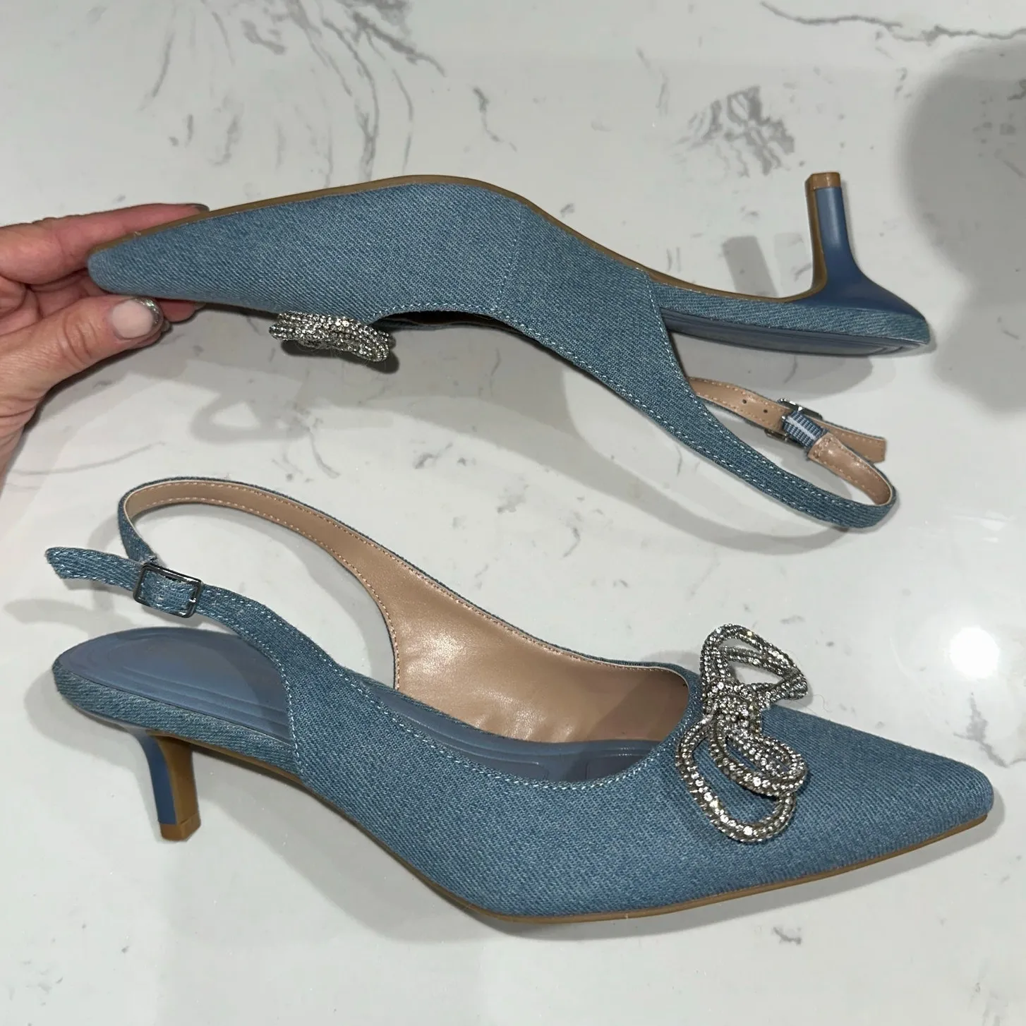 BCBG Donna 2 Embellished Rhinestone Bow Denim Kitten Heel Pumps, Size 7.5, NWOT - Image 2