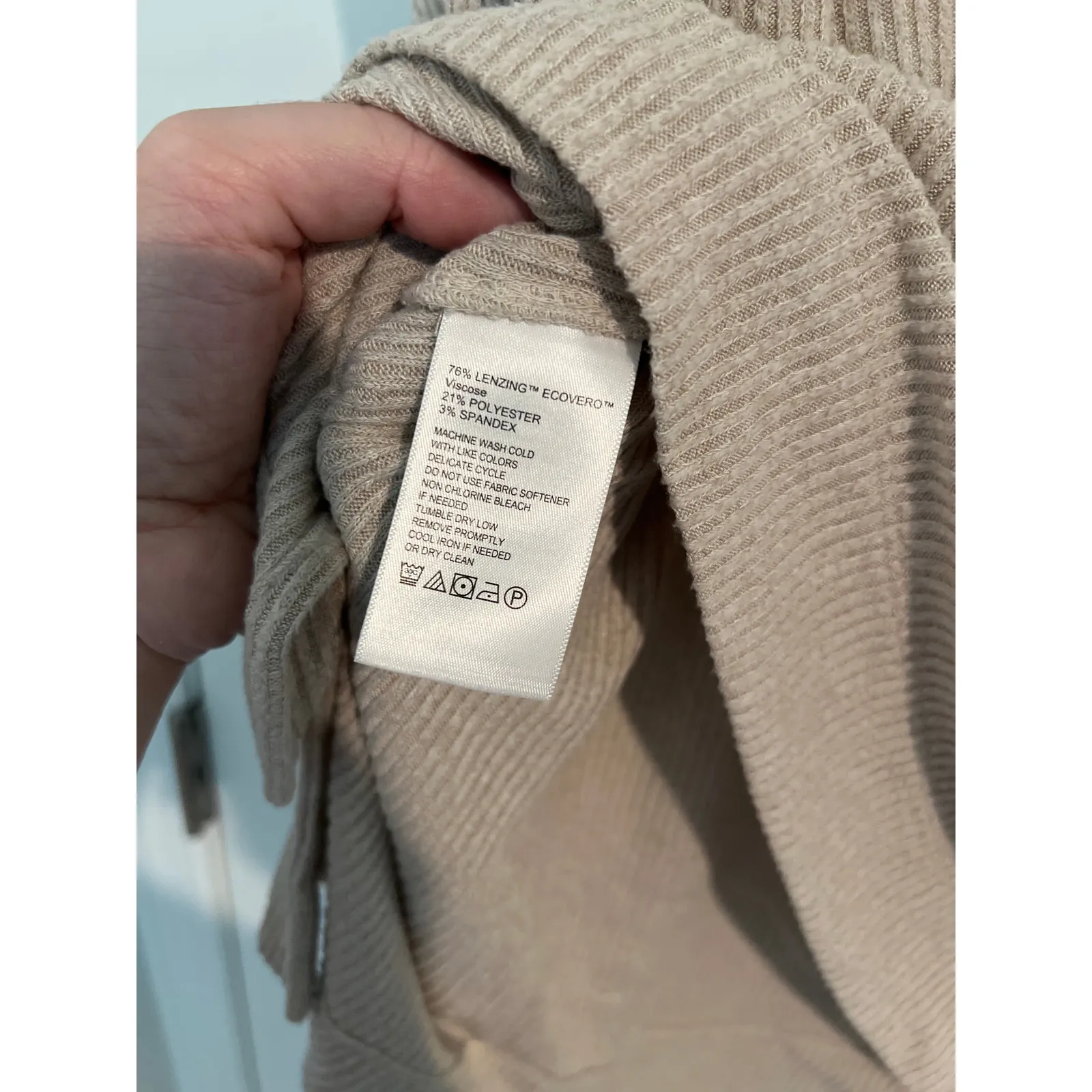 Tommy Bahama Island Soft Ribbed Top – Size Medium – Beige - Image 3