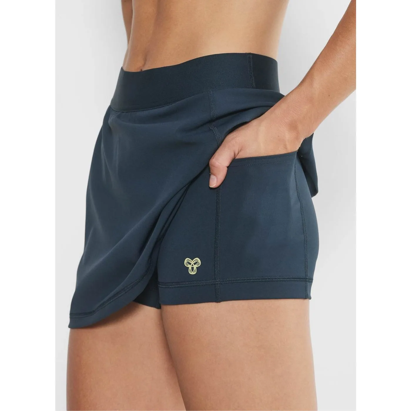 Aritzia Golden PowerSculpt™ Court Micro Skirt Admiral - Image 3