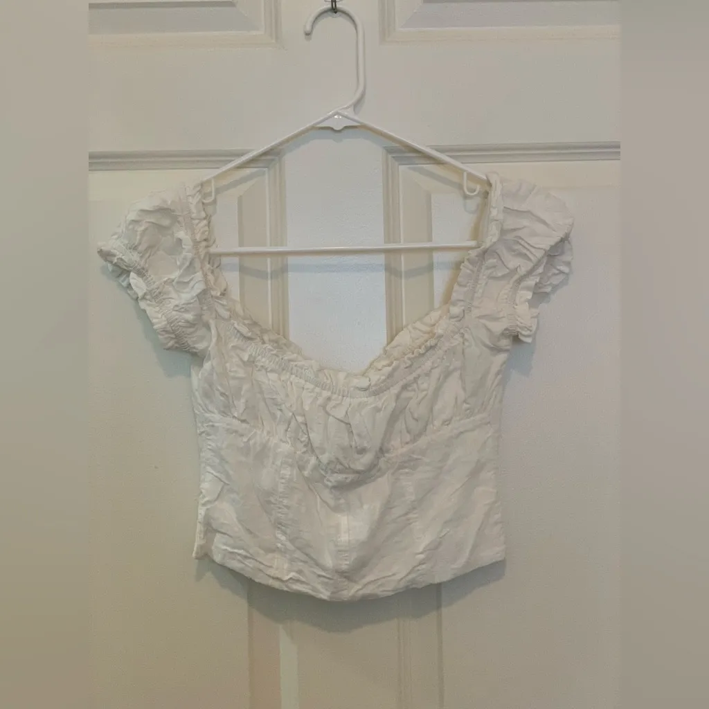Princess Polly White Ruffled Linen Blend Crop Top Blouse.      Size4 - Image 3