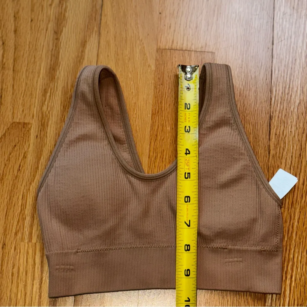 Aerie Ribbed Padded Scoop Neck Sports Bra Beige XS EUC Athleisure Activewear - Image 5