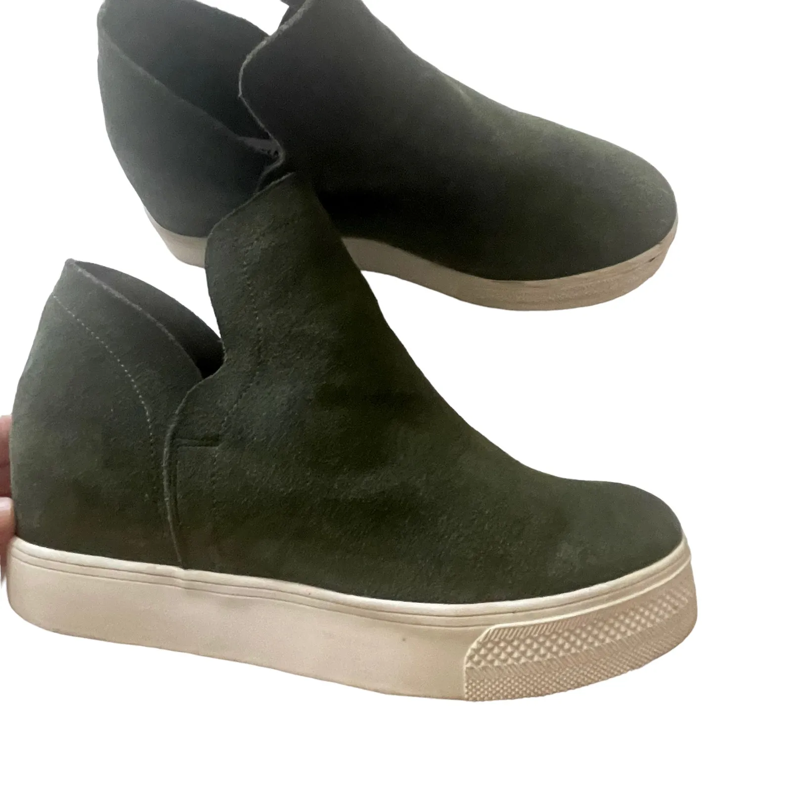 Steve Madden Women's Size 7.5 Suede Leather Green Wrangle‎ High Top Sneakers - Image 8