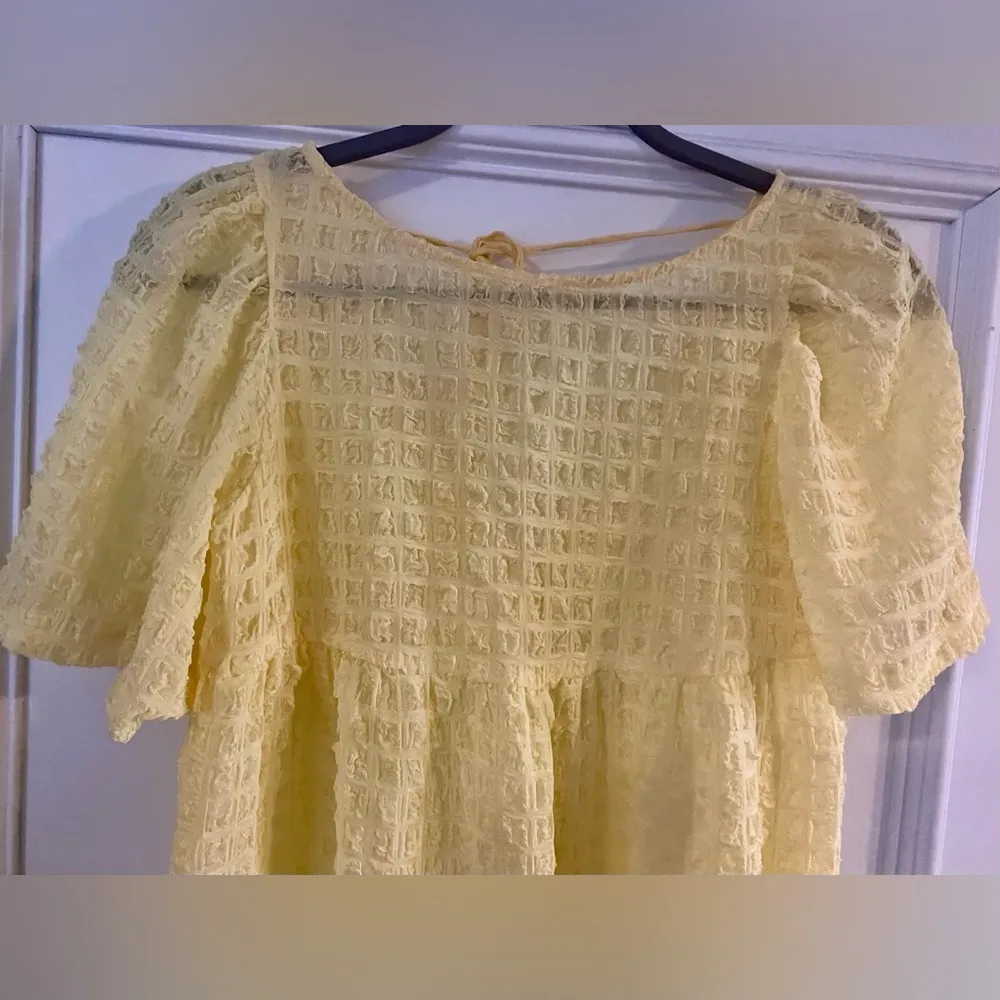 Urban Outfitters Women's Yellow Scallop Babydoll Top Size S Casual - Image 5