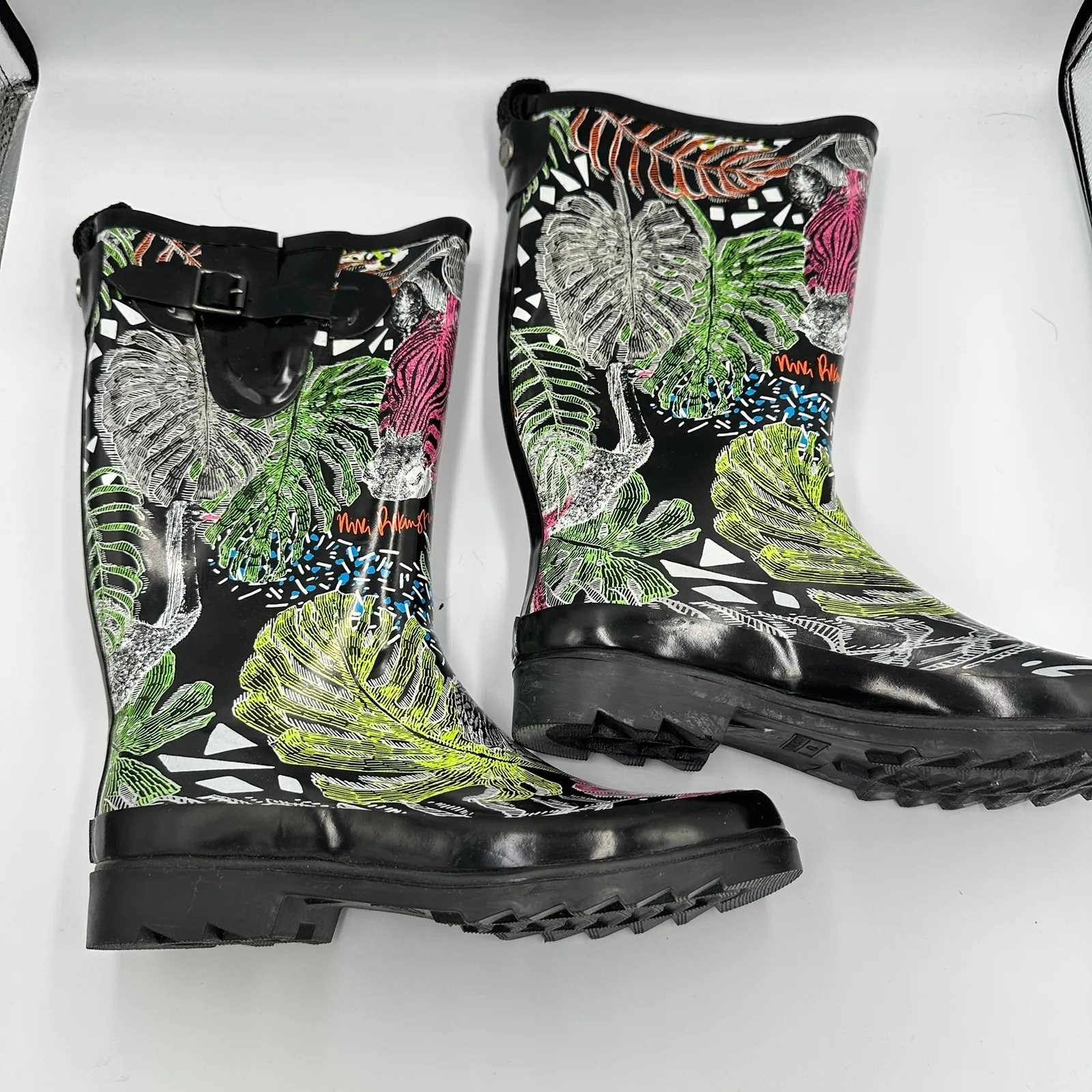 Sakroots Women's Black Tropical Leaf Print Tall Rain Boots Size 10 NWOT - Image 2