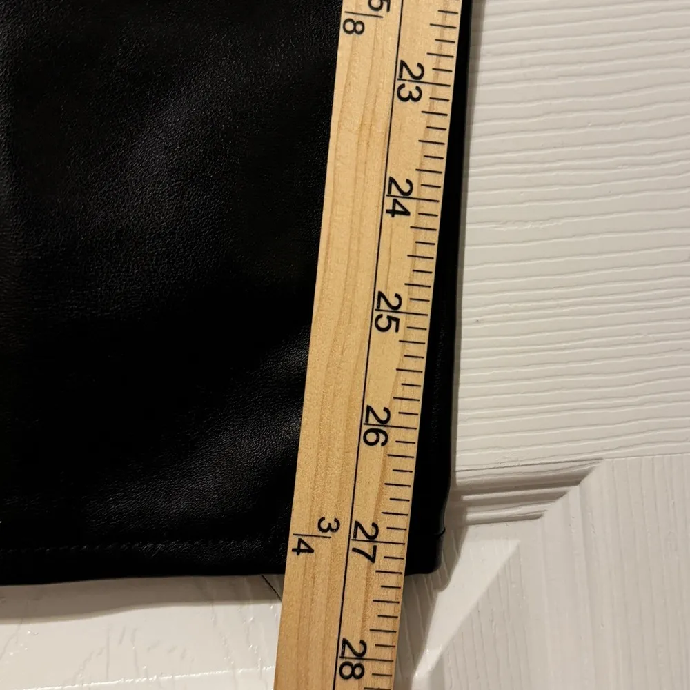 Abercrombie & Fitch The Ankle Straight Ultra High Rise Leather Pants Size 27 / 4 - Image 7