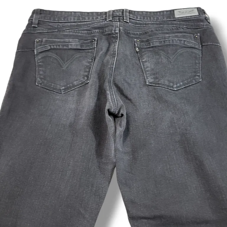 Levi's Jeans Size 16M 36x30 Levi's Flatters And Flaunts Skinny Leg Jeans Stretch  - Image 4