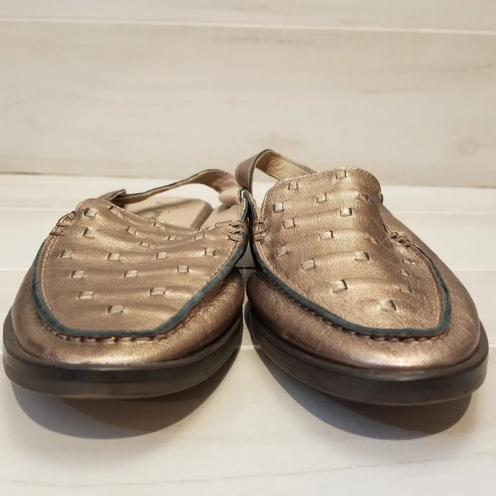 {6.5/37} Free People Bakersfield Slingback Mule In Bronze Metallic - Image 4