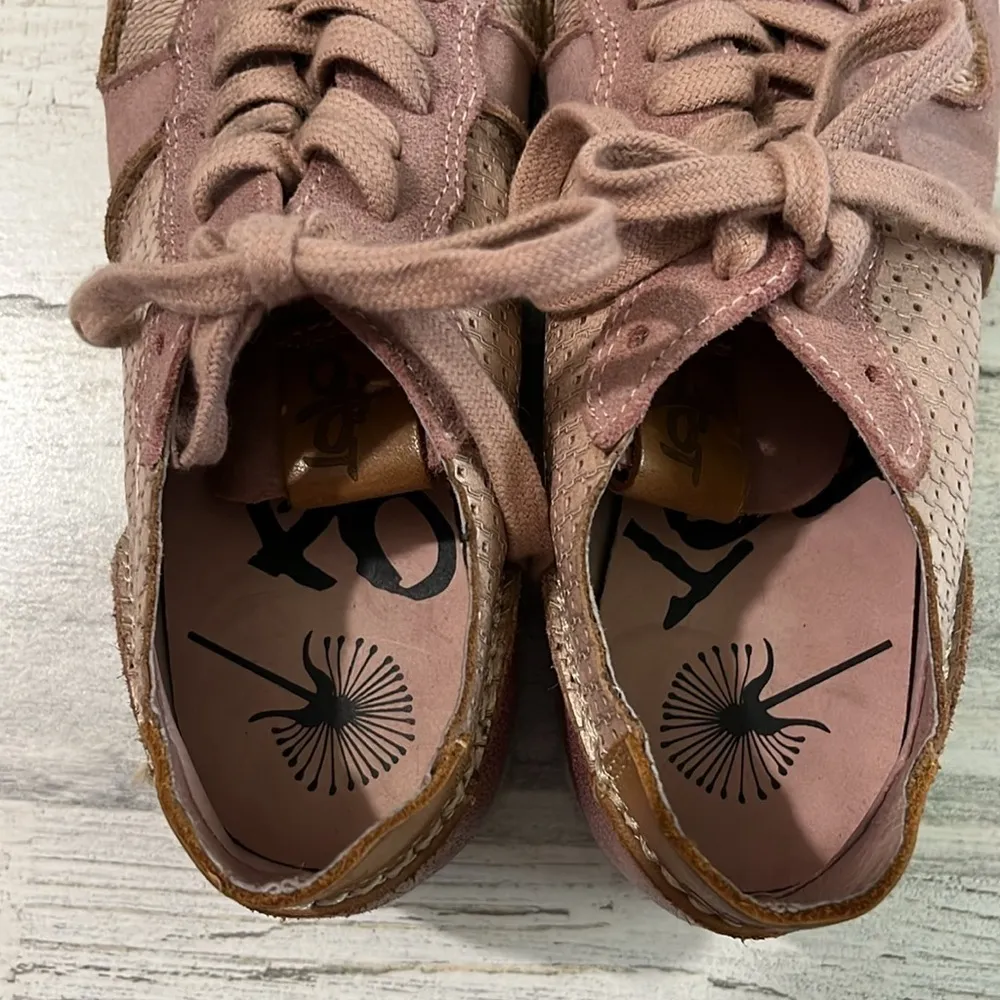 OTBT Snowbird Sneakers Size 6.5 - Image 10