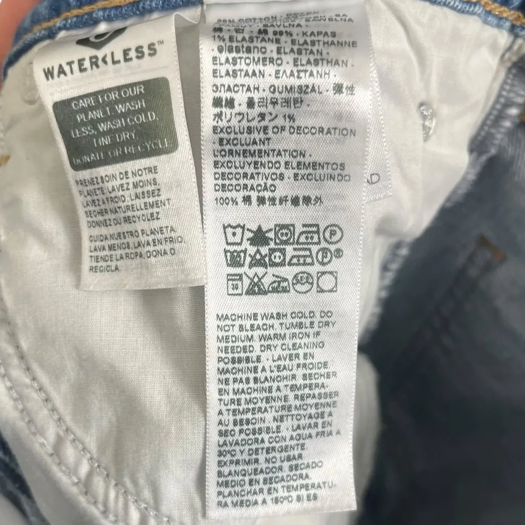 Levi’s 70s High Flare Jeans Size 31 Light Wash Distressed Raw Hem High Rise - Image 13