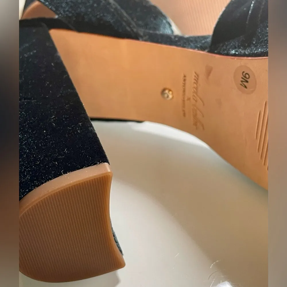 Antonio Melani x Nicola Bathie Emilia Velvet Rose Platform Dress Sandals - NWOB - Image 11