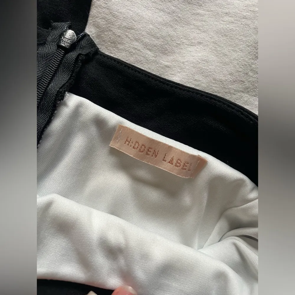 ⚠️SOLD⚠️Strapless bodycon midi dress Black - Image 3