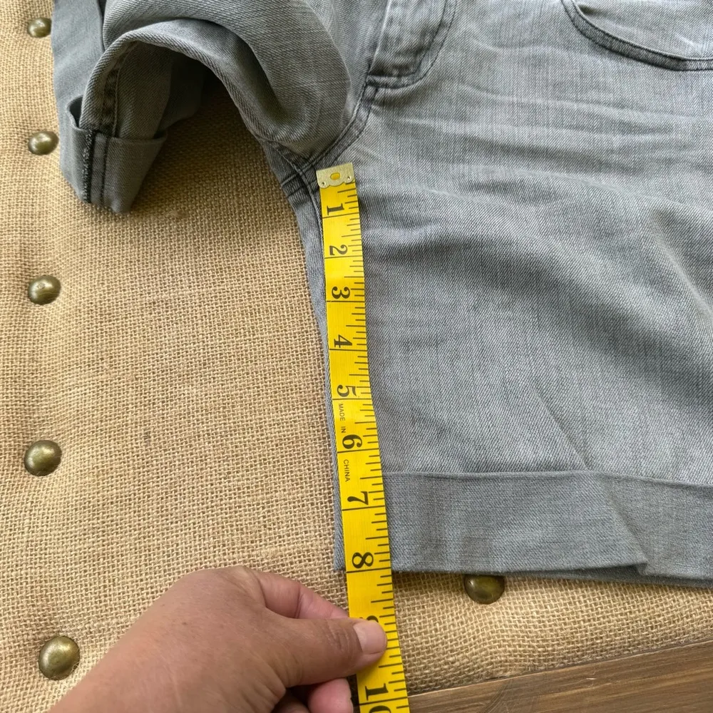 Alice + Olivia Gray Denim with Pink Label - Image 9