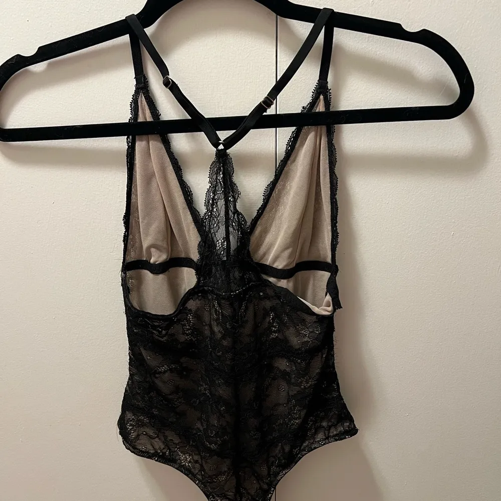 Dynamite Black Lace Bodysuit V-Neck with Mesh - Image 4