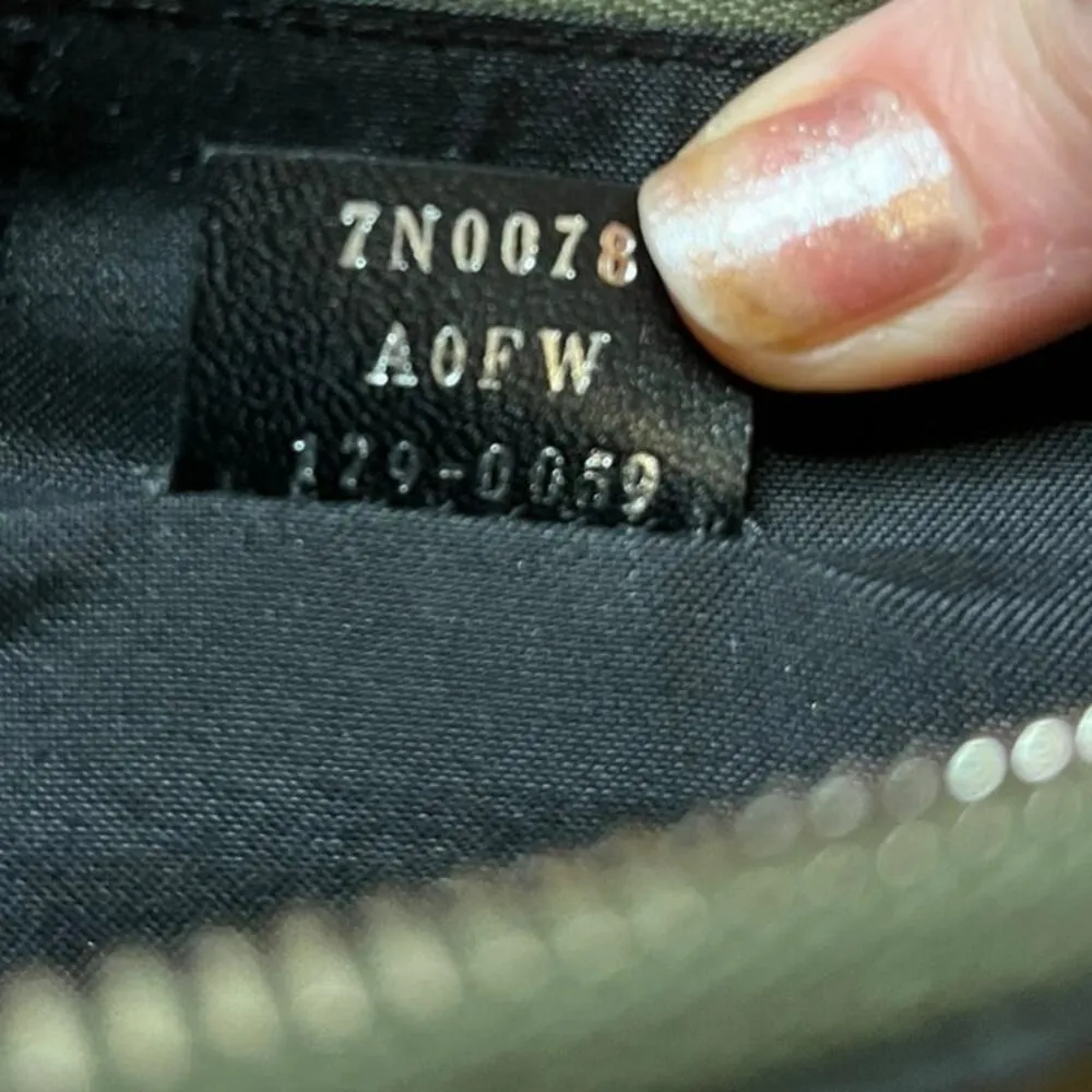 Fendi Vocabulary Fantastic Leather Clutch Moss Green 7N0078 - Image 3