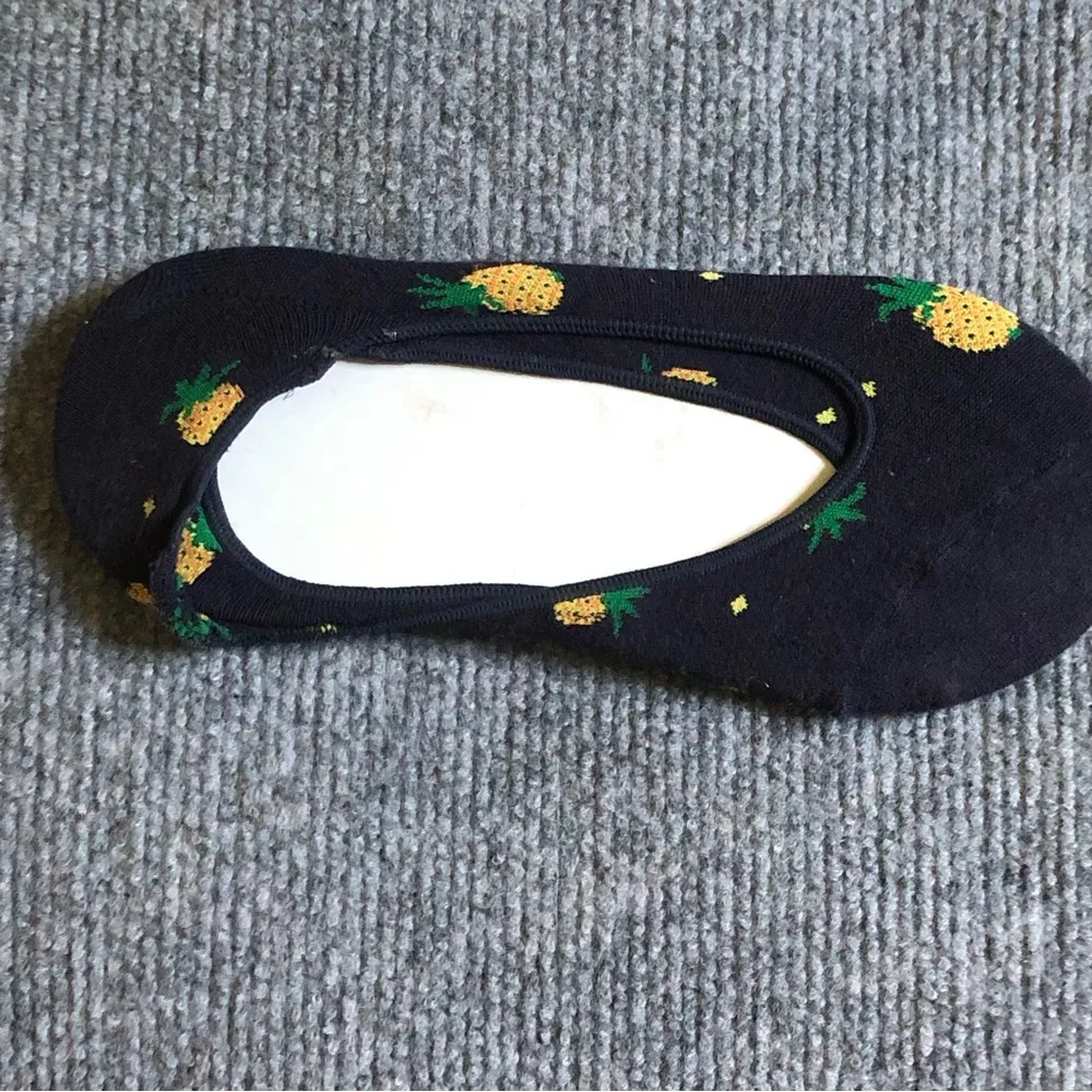 J.Crew Women's Ankle Pineapple Print No Show Socks - Image 6