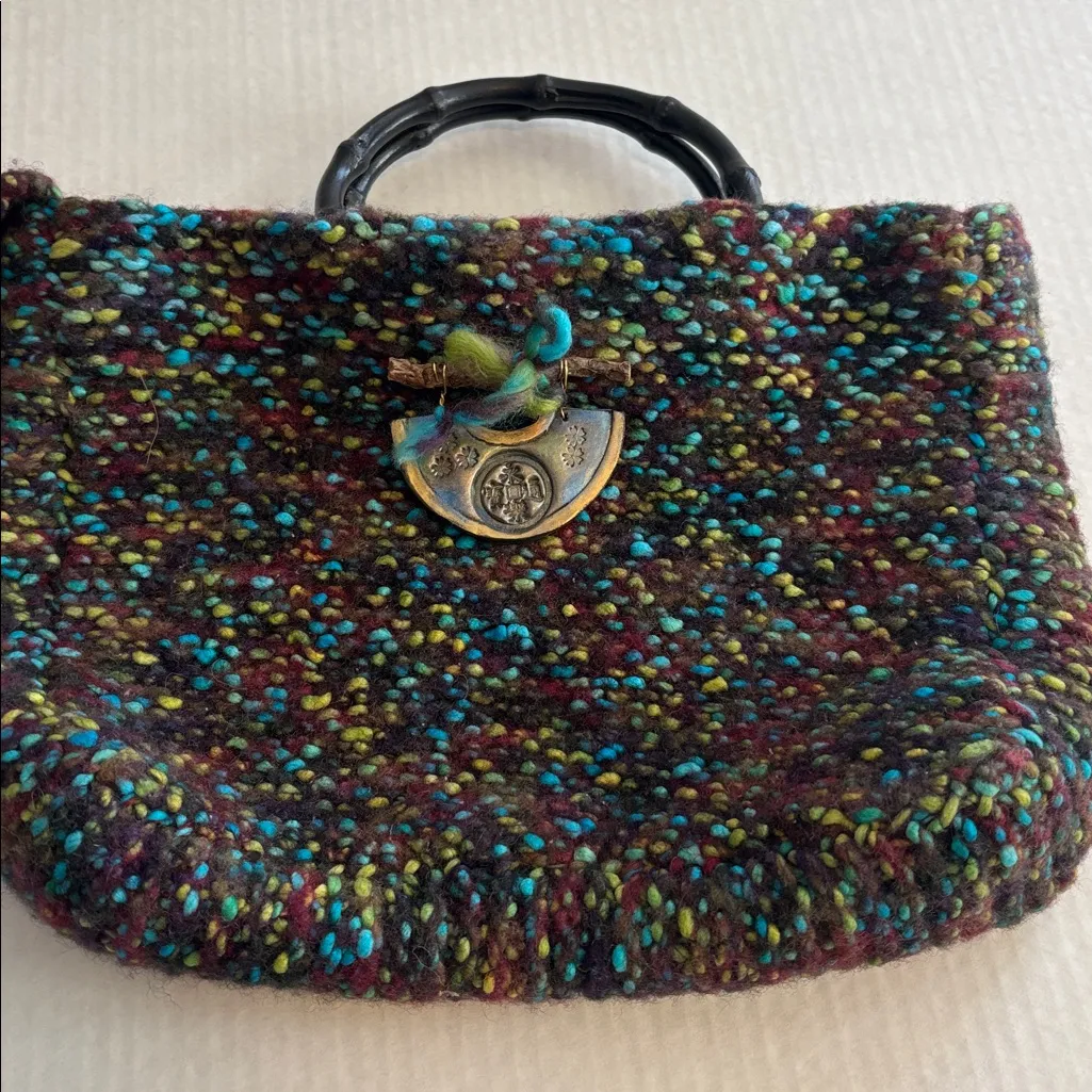 MULTICOLOR TWEED HAND BAG BLACK HANDLES WOOD LIKE ADORNMENT UNIQUE/DIFFERENT Blue - Image 2