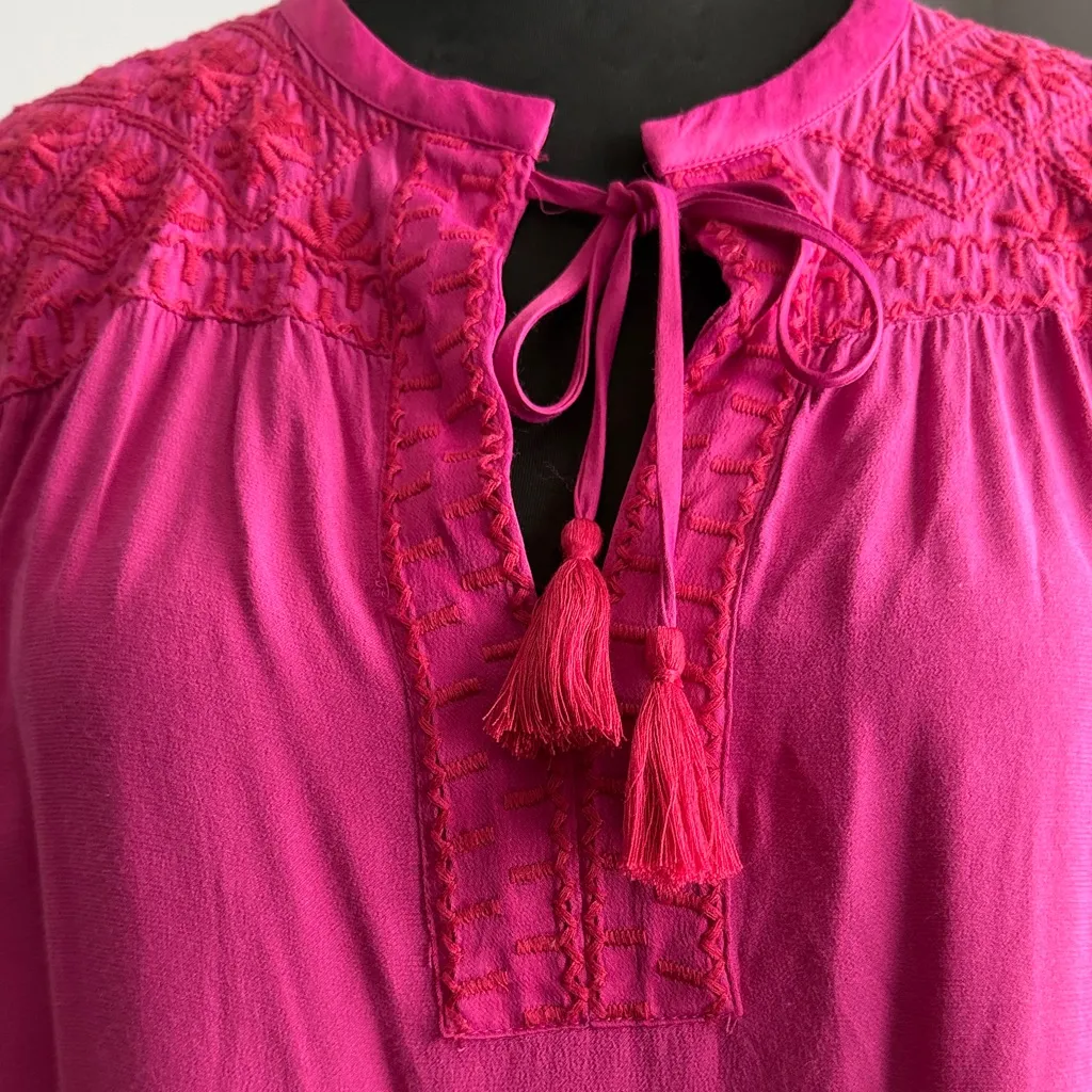 Johnny Was Calmé Embroidered Tassel Top in Pink Size Medium - Image 3