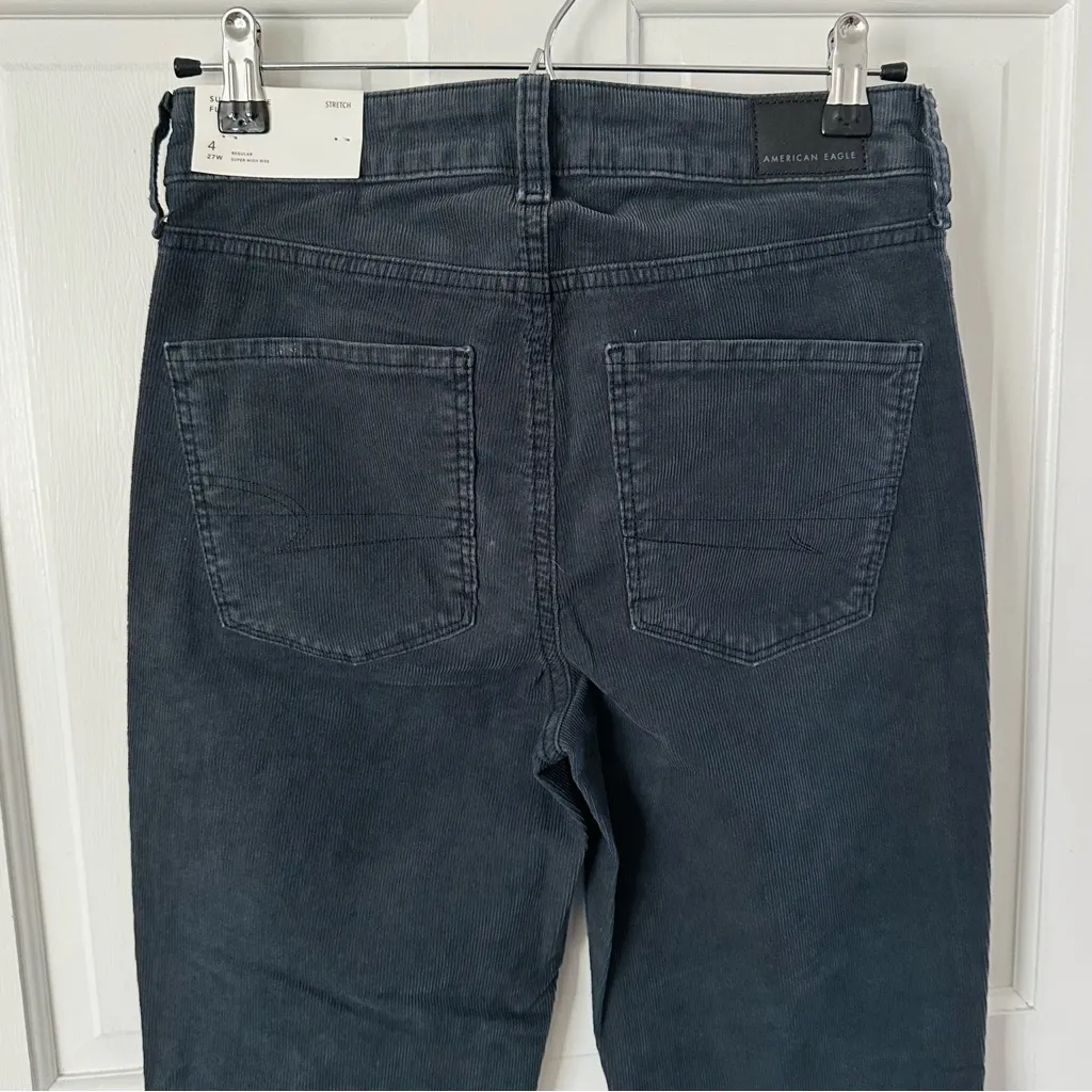 NEW! American Eagle AE Stretch Corduroy Super High-Waisted Flare Pant Size 4 - Image 5
